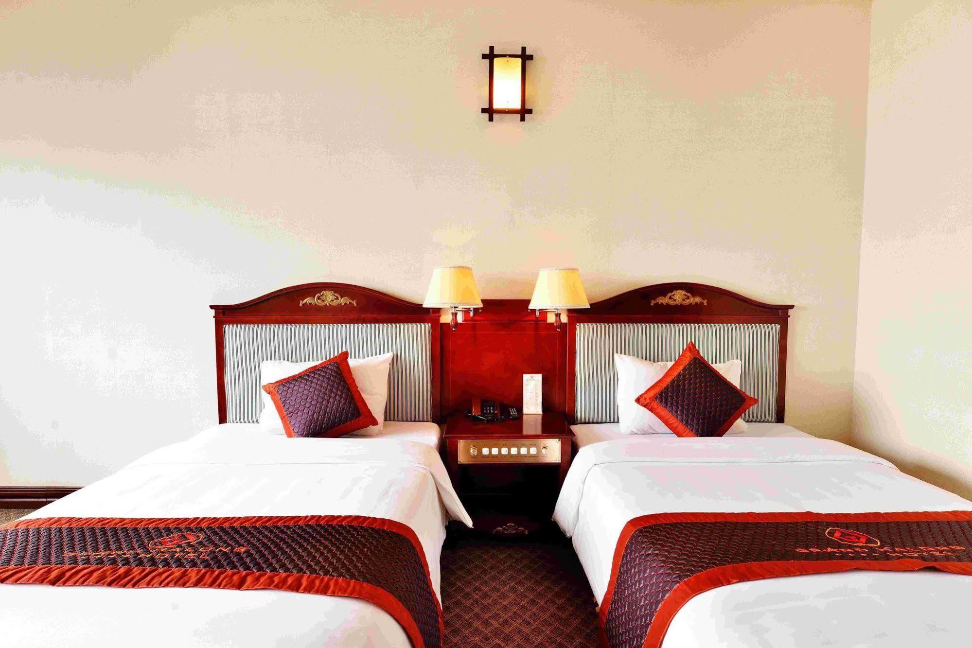 Grand Ha Long Hotel Екстер'єр фото