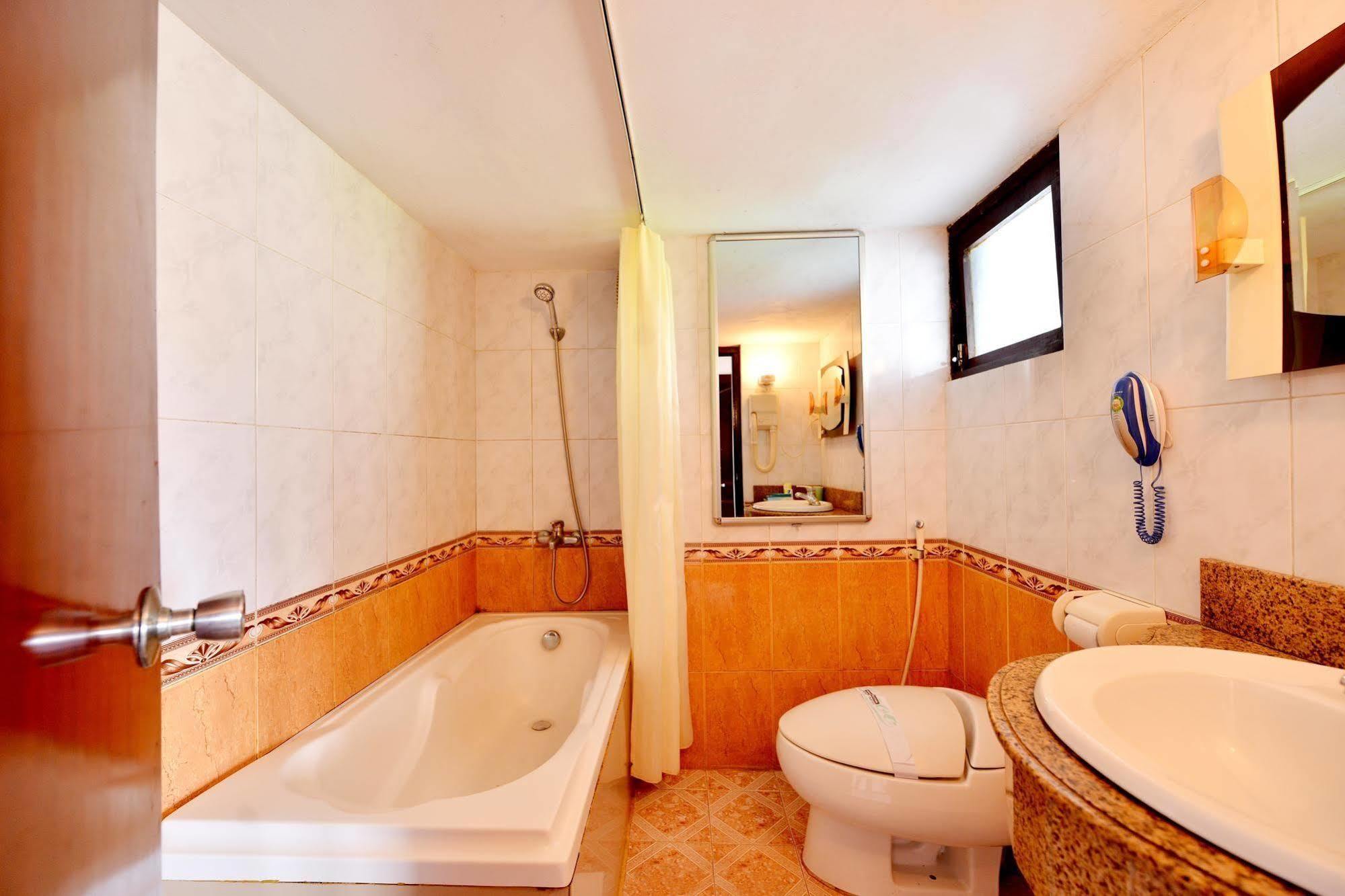 Grand Ha Long Hotel Екстер'єр фото